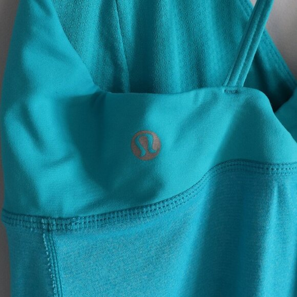 Lululemon Women's Sz 8 Blue Pranayama V-Neck Sleeveless Active Stretch Tank Top - Picture 6 of 10